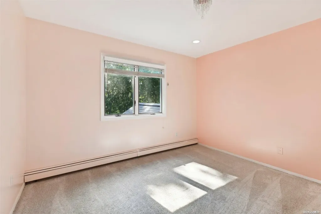 18 Cliff Drive Kings Park NY 11754