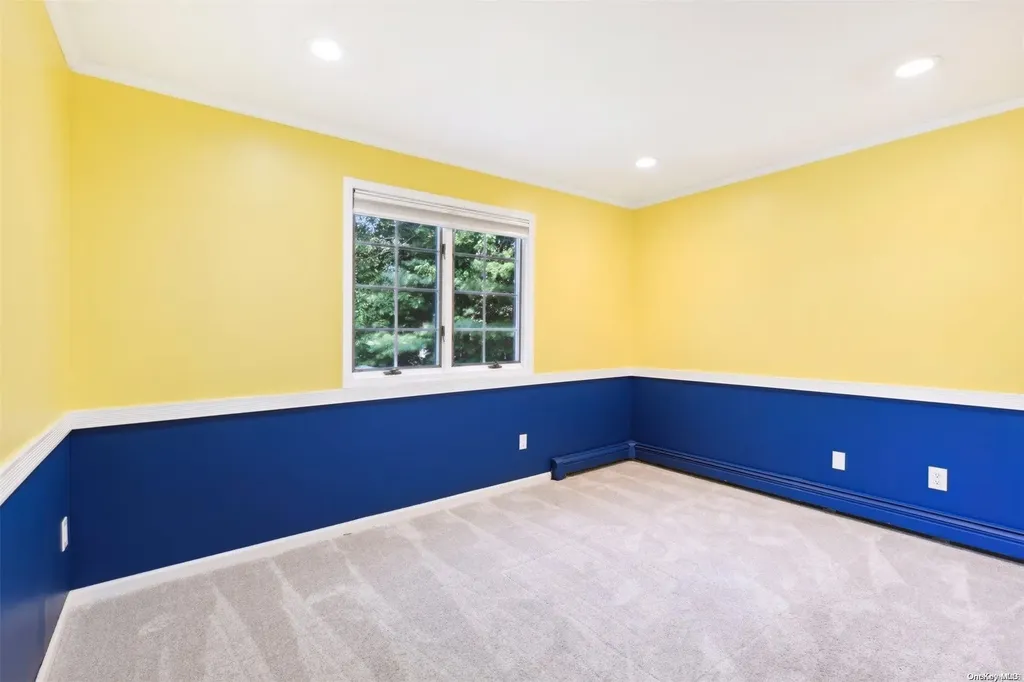 18 Cliff Drive Kings Park NY 11754