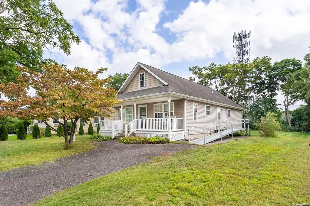 18 Gibbons Street Patchogue NY 11772