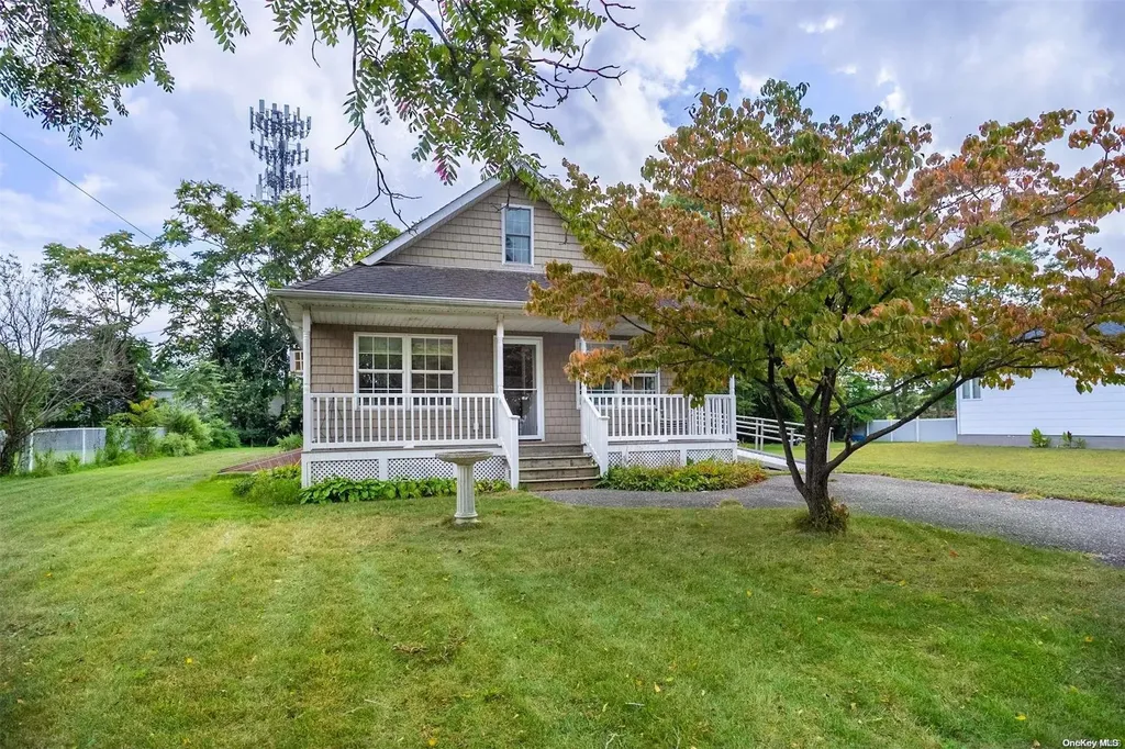 18 Gibbons Street Patchogue NY 11772
