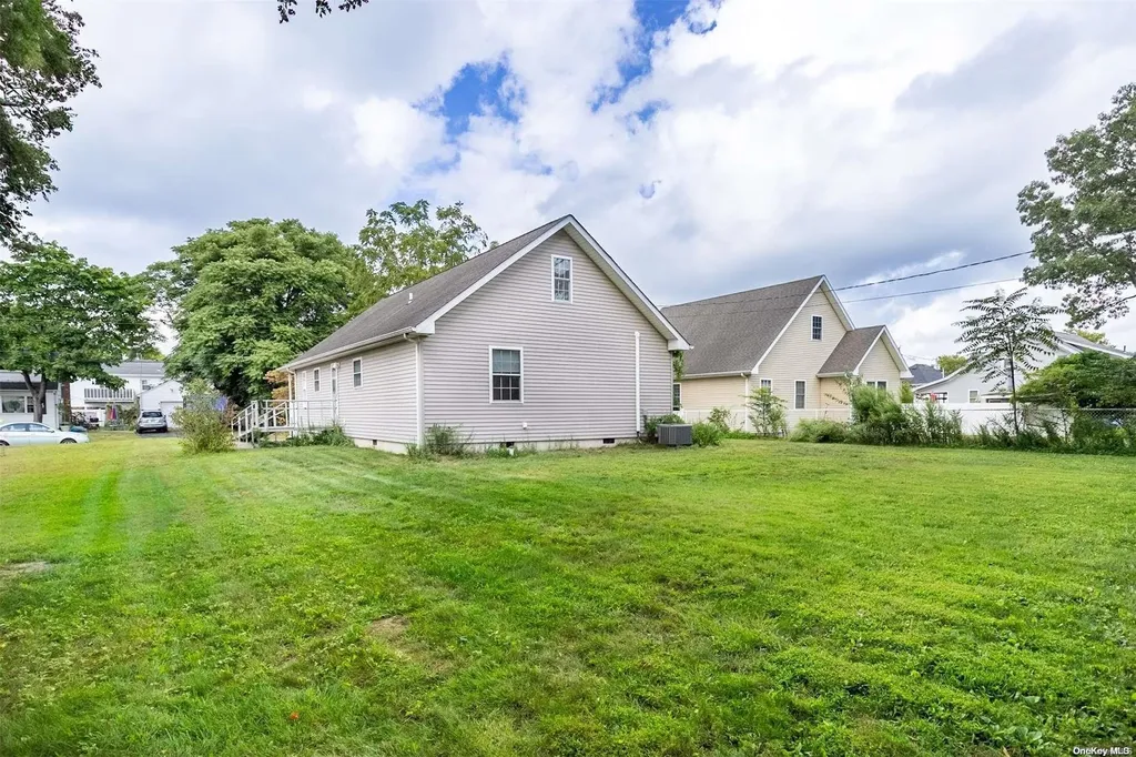 18 Gibbons Street Patchogue NY 11772