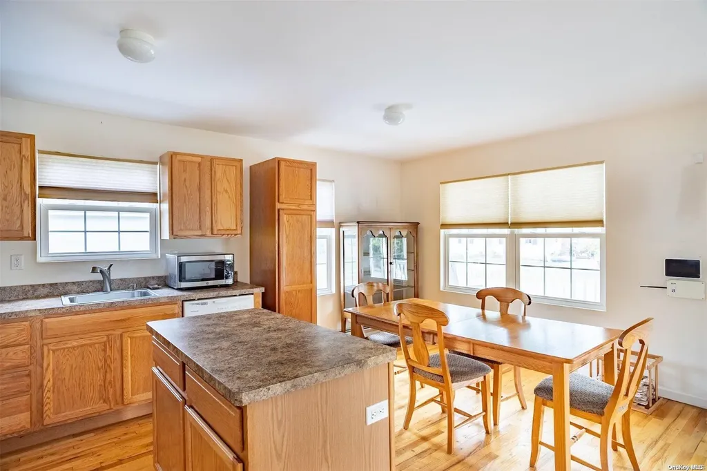 18 Gibbons Street Patchogue NY 11772