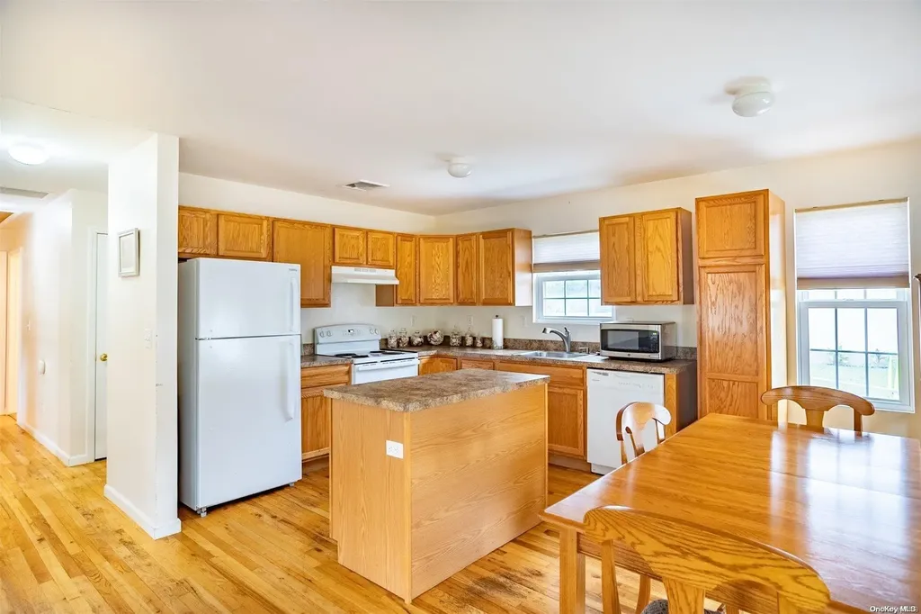 18 Gibbons Street Patchogue NY 11772