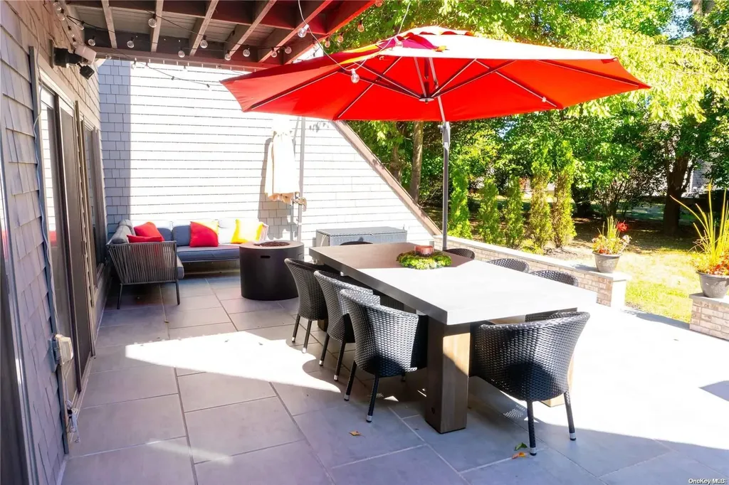 83 Harbour Lane Bay Shore NY 11706