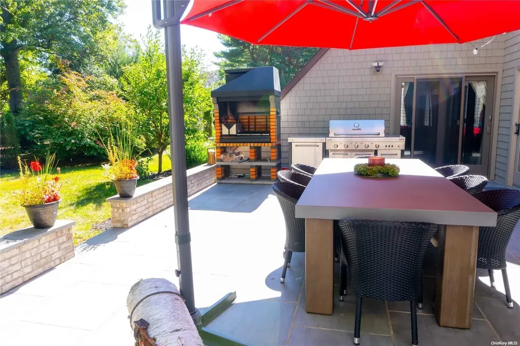 83 Harbour Lane Bay Shore NY 11706