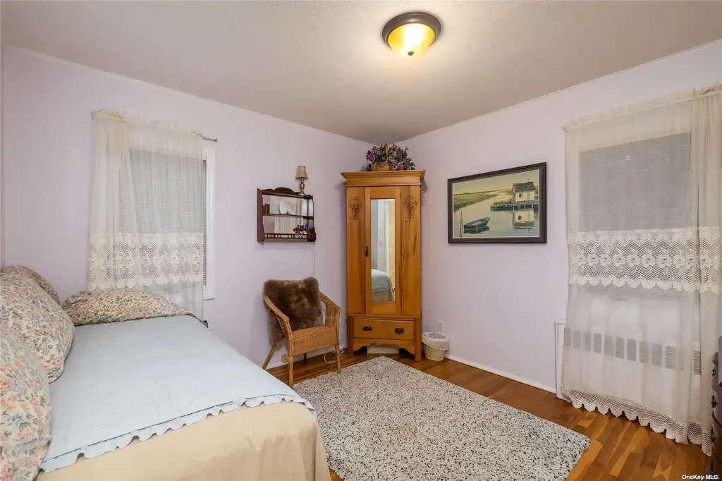 1054 Mcdonald Avenue Wantagh NY 11793