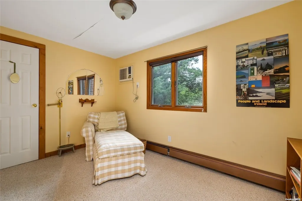 1054 Mcdonald Avenue Wantagh NY 11793