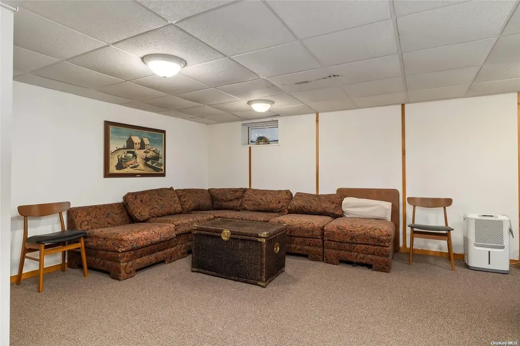 1054 Mcdonald Avenue Wantagh NY 11793
