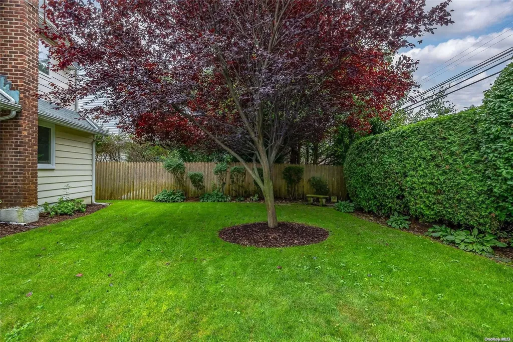 1054 Mcdonald Avenue Wantagh NY 11793