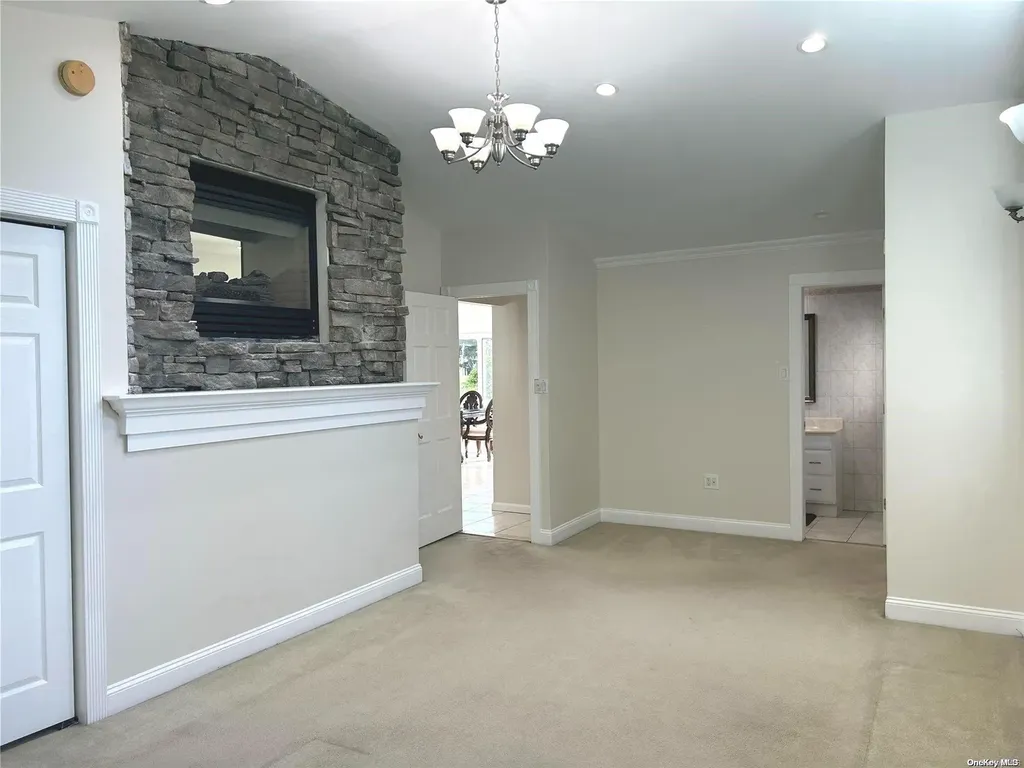 33 Hayrick Lane Commack NY 11725