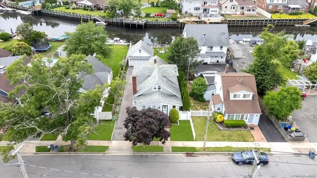 2646 W End Avenue Baldwin NY 11510