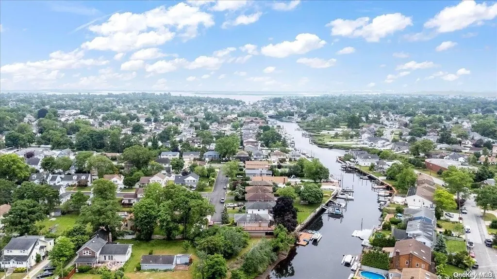 2646 W End Avenue Baldwin NY 11510
