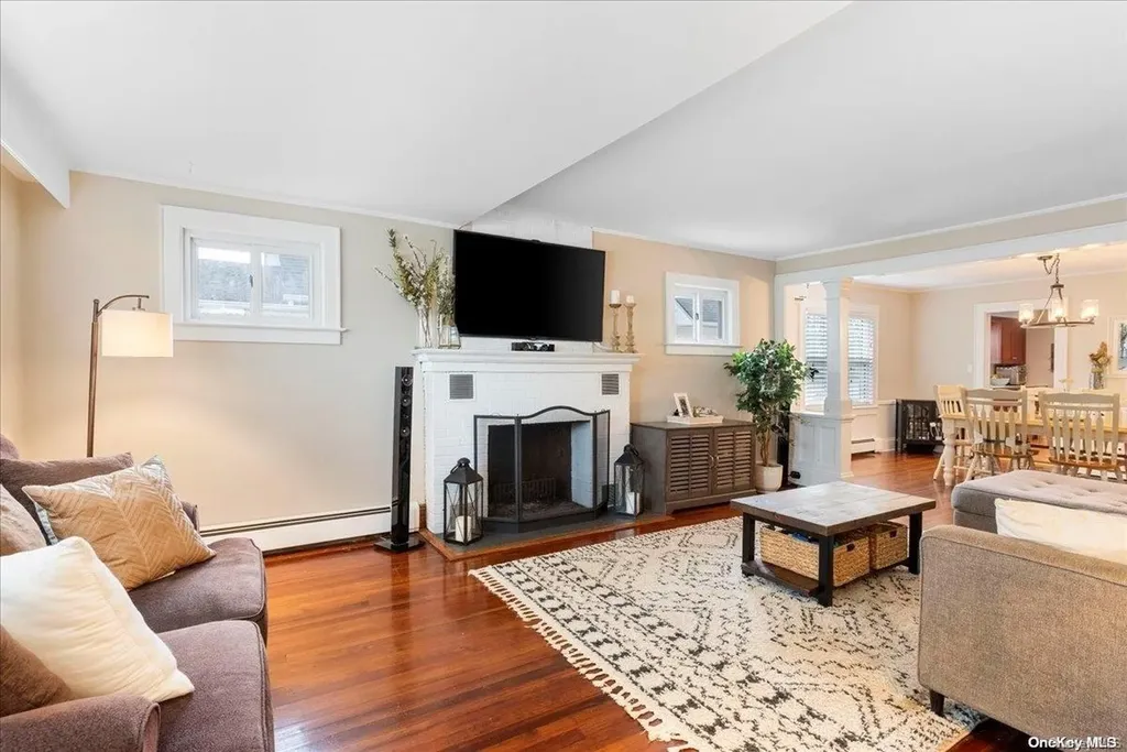2646 W End Avenue Baldwin NY 11510