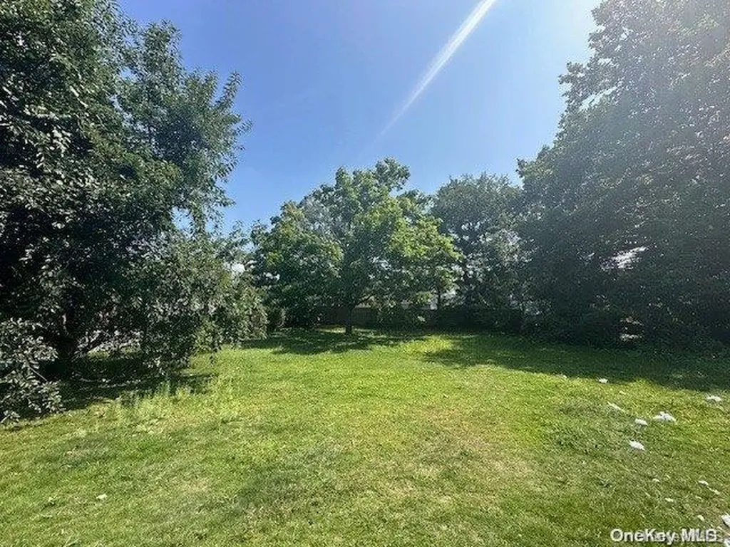 904 Bay Shore Avenue West Islip NY 11795