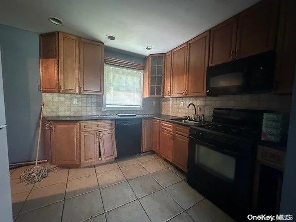 904 Bay Shore Avenue West Islip NY 11795