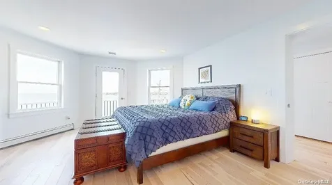 118 Westernconcourse Amity Harbor NY 11701