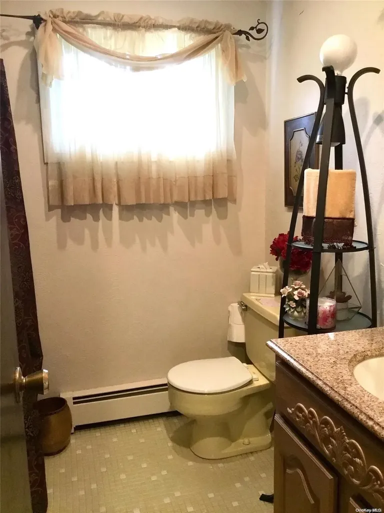 1058 Callahan Street Bay Shore NY 11706