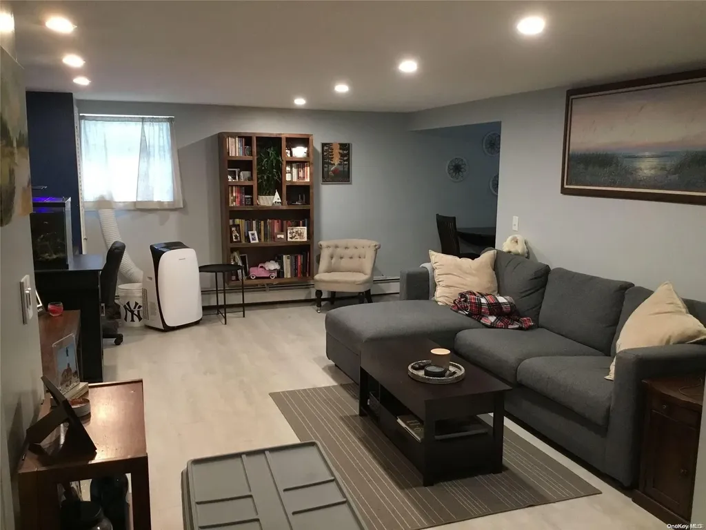 1058 Callahan Street Bay Shore NY 11706