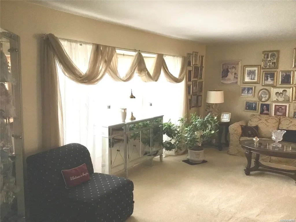 1058 Callahan Street Bay Shore NY 11706