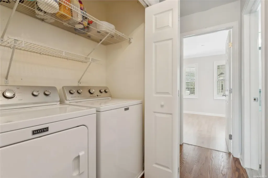 531 Ray Street Freeport NY 11520