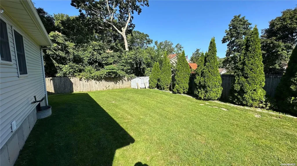 21 Dryad Road Rocky Point NY 11778