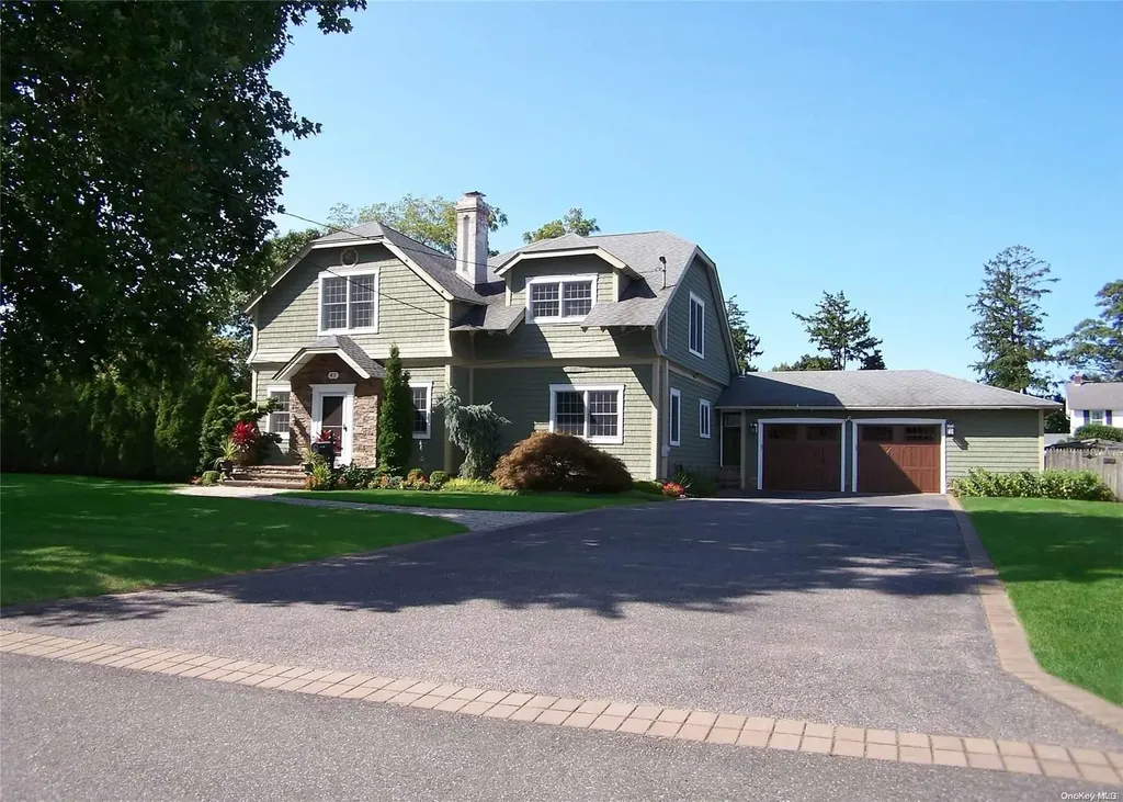 41 Church Lane West Islip NY 11795