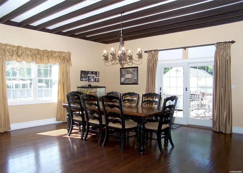 41 Church Lane West Islip NY 11795