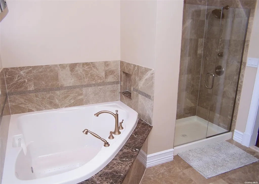 41 Church Lane West Islip NY 11795
