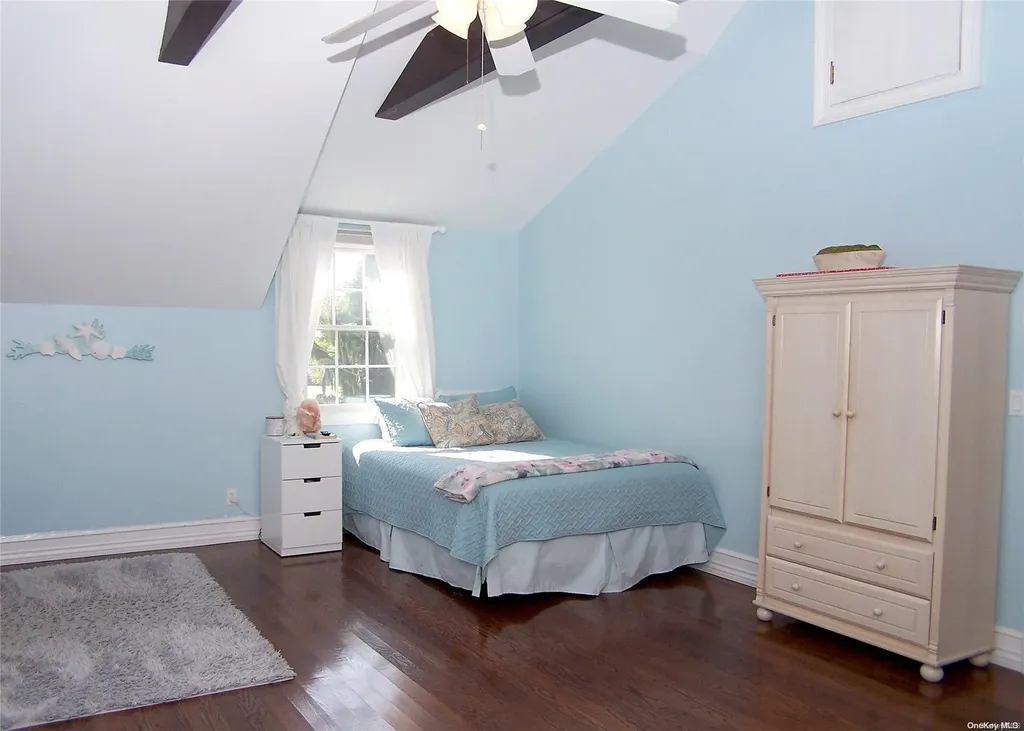 41 Church Lane West Islip NY 11795