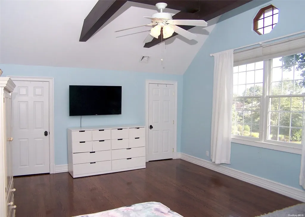 41 Church Lane West Islip NY 11795