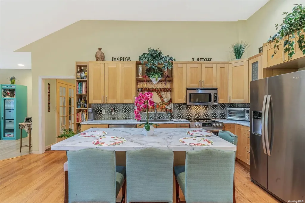 55 Meyer Lane Medford NY 11763