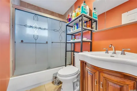 21 Hoover Lane Bethpage NY 11714