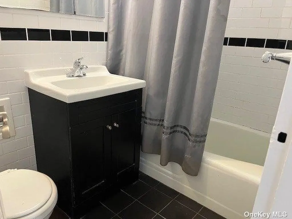 88-29 155 Avenue Howard Beach NY 11414