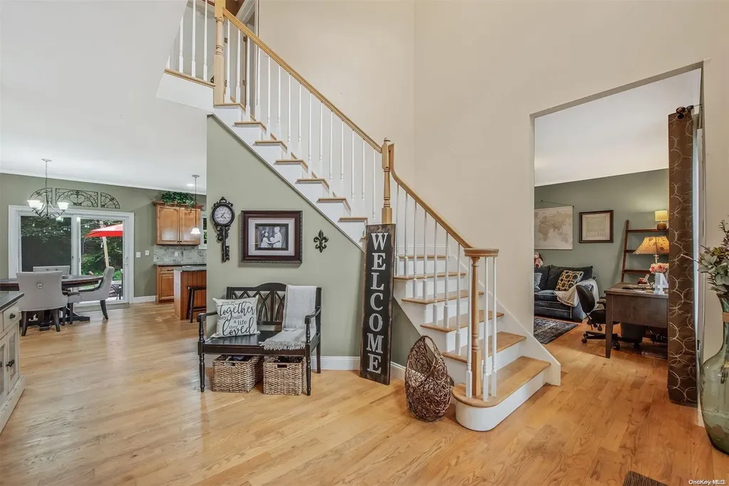 251 5th Avenue Saint James NY 11780
