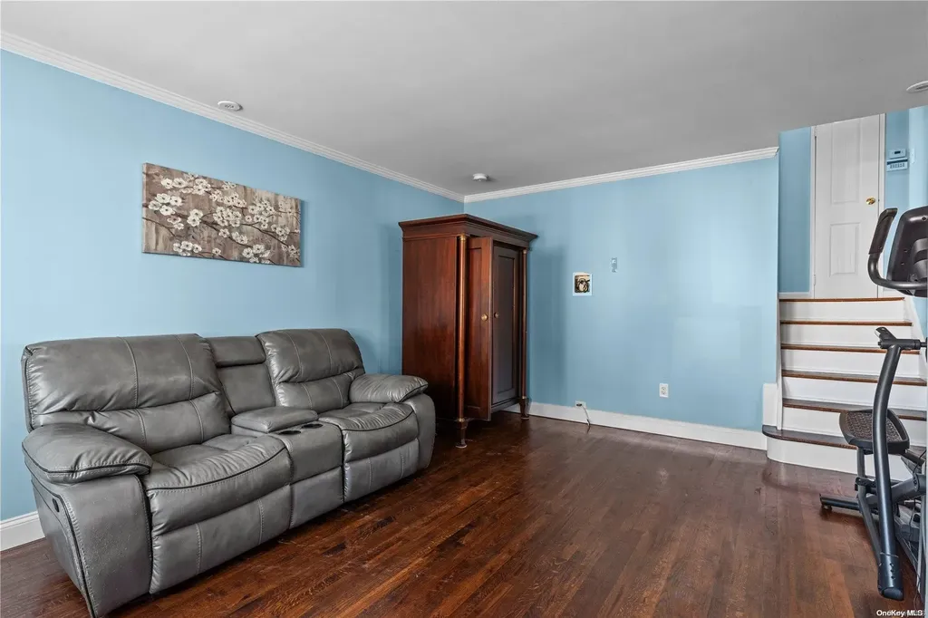 3300 Parkway Drive Baldwin NY 11510