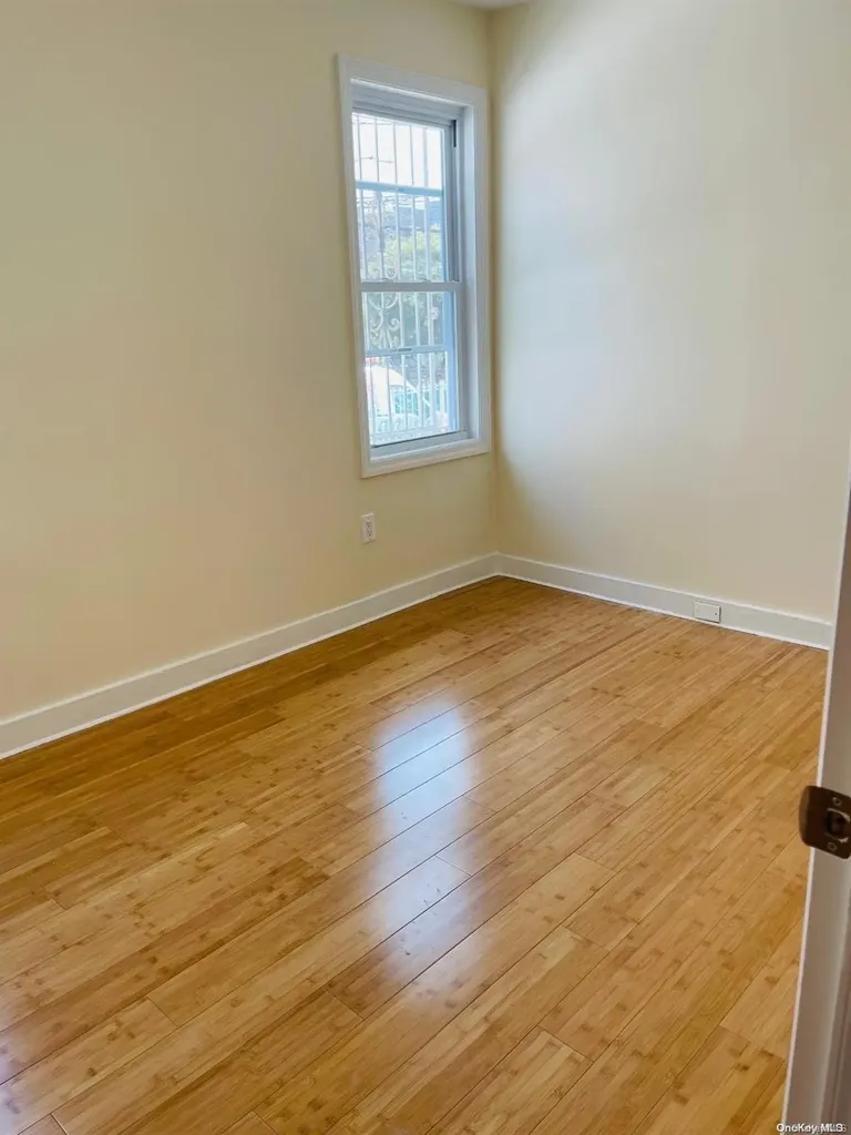 615 Crescent Street Brooklyn NY 11208