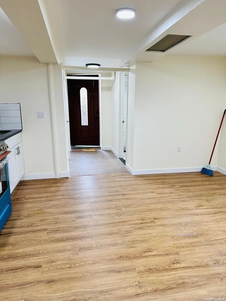 615 Crescent Street Brooklyn NY 11208