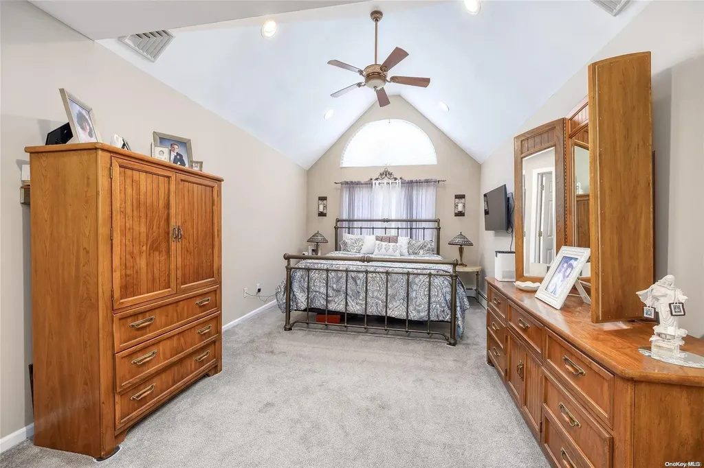 507 Grand Boulevard Deer Park NY 11729