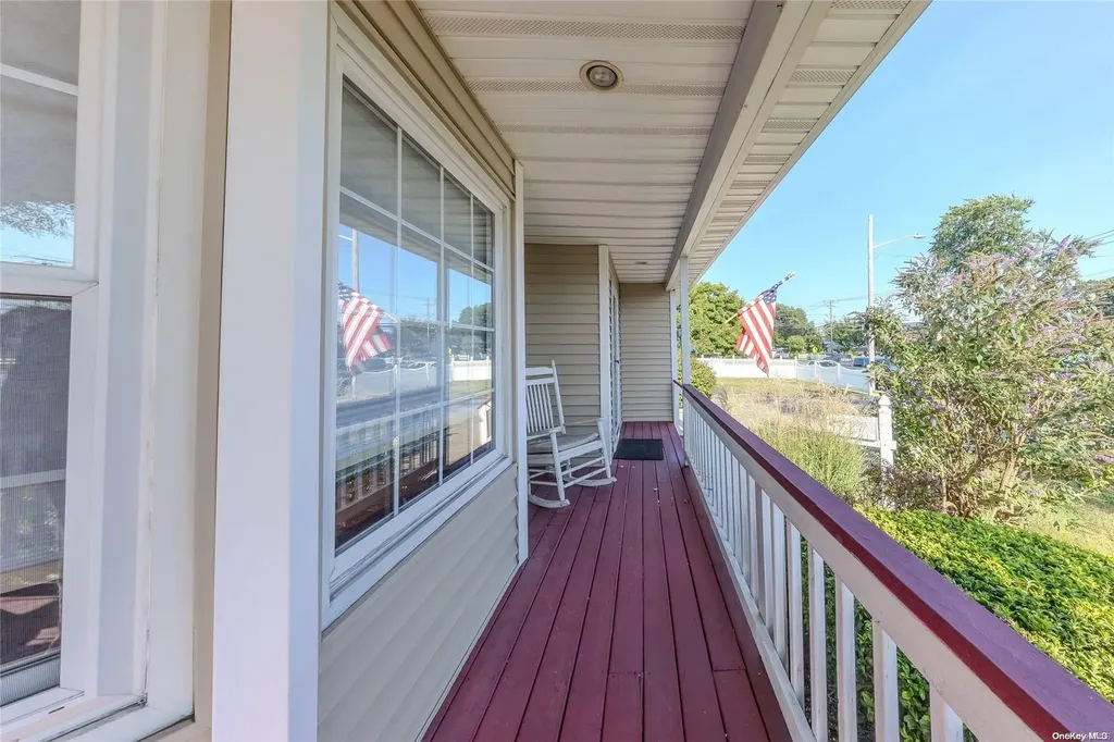 507 Grand Boulevard Deer Park NY 11729