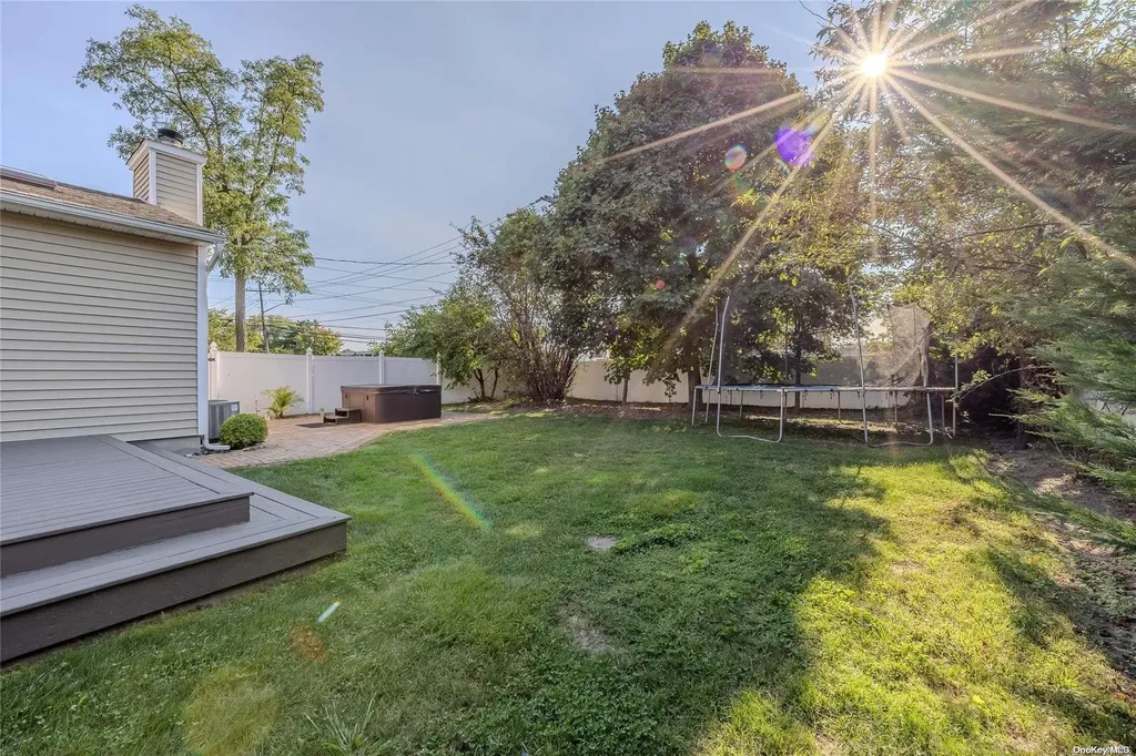 507 Grand Boulevard Deer Park NY 11729