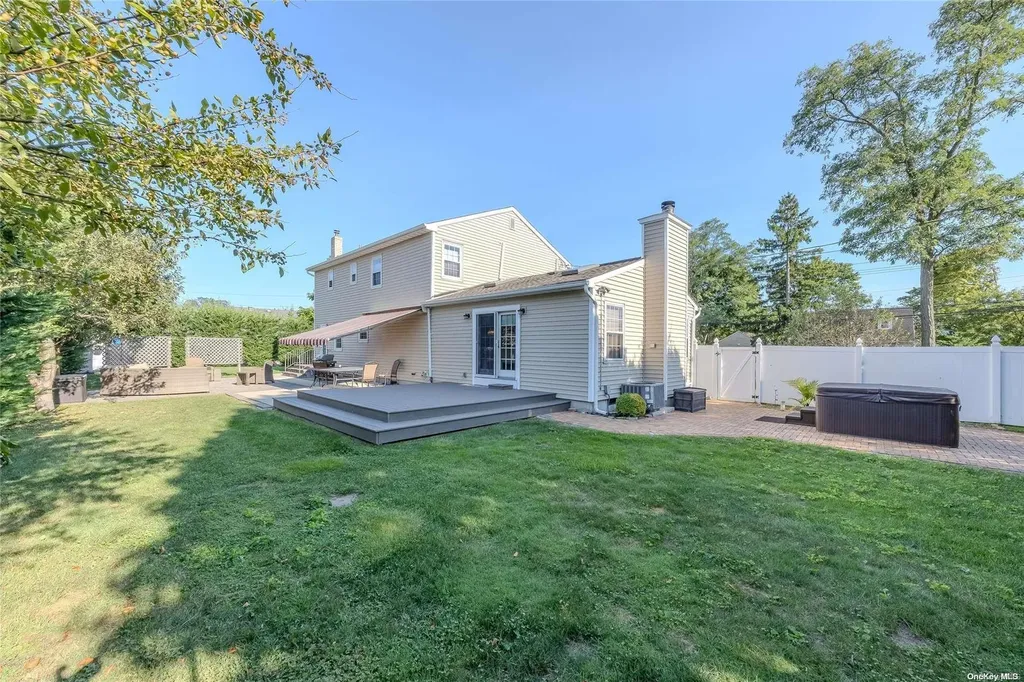 507 Grand Boulevard Deer Park NY 11729