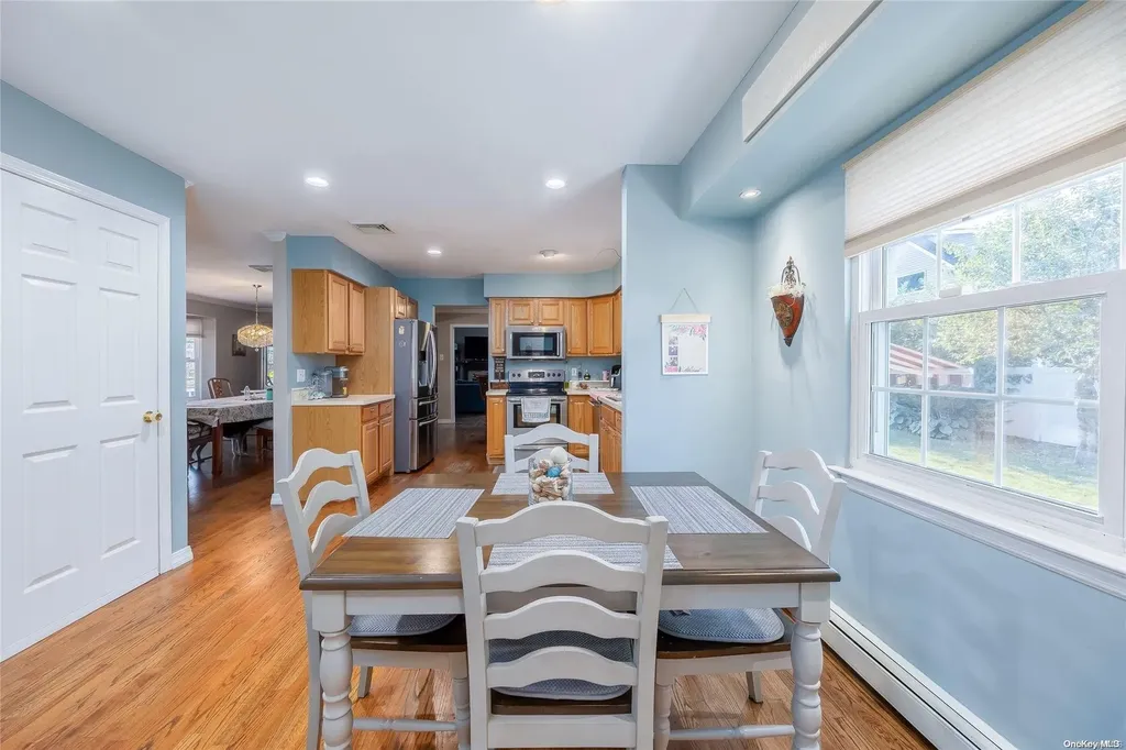 507 Grand Boulevard Deer Park NY 11729