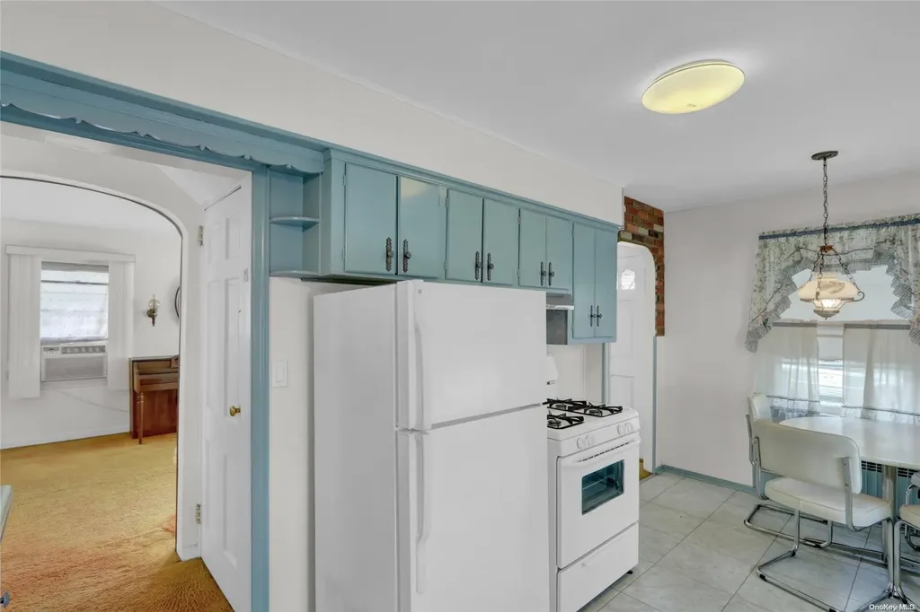 56 Stuart Avenue Malverne NY 11565