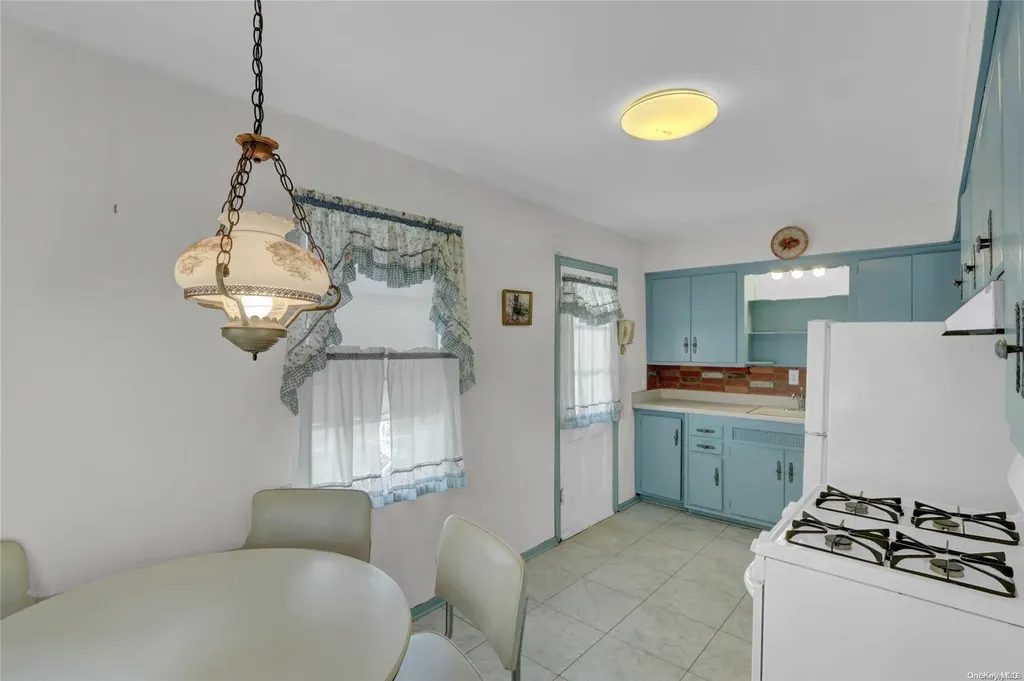 56 Stuart Avenue Malverne NY 11565