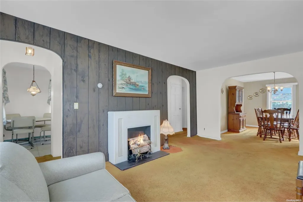 56 Stuart Avenue Malverne NY 11565