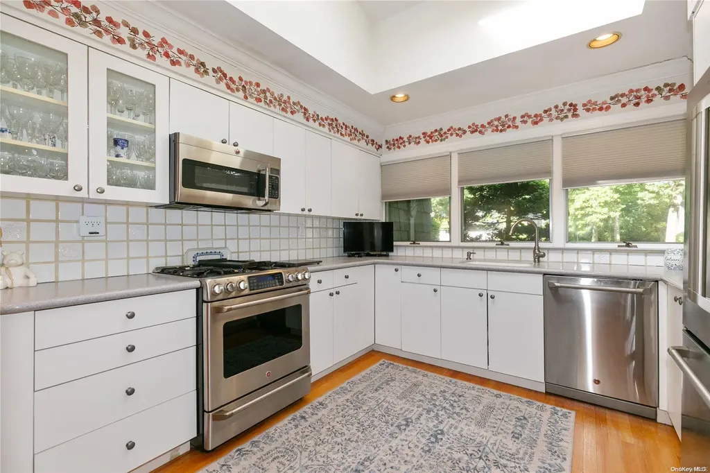 26 Newport Drive Plainview NY 11803