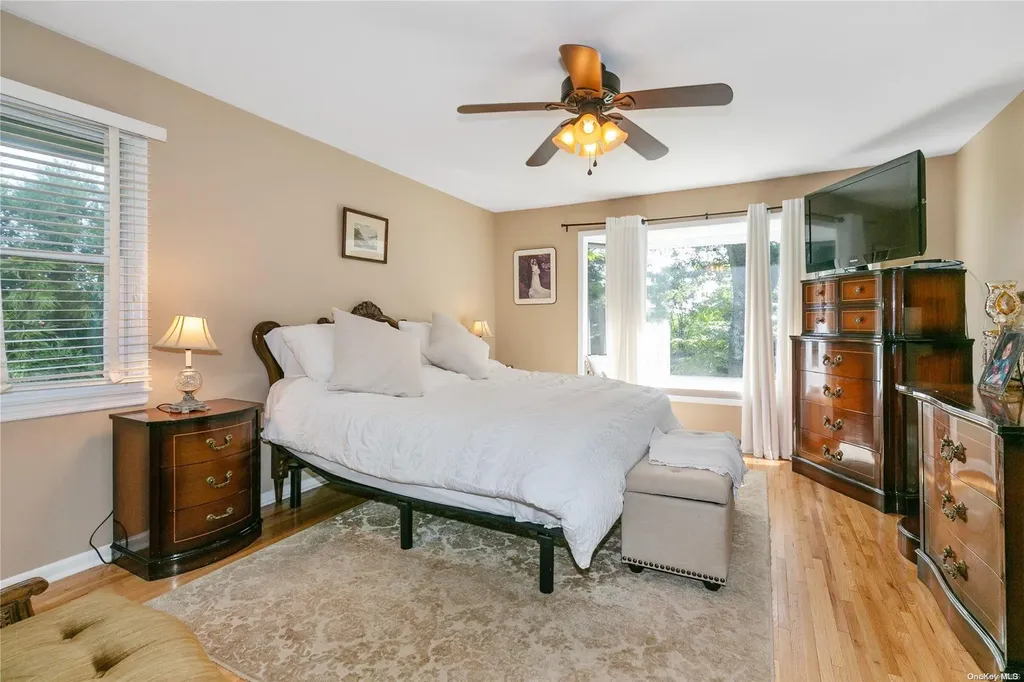 26 Newport Drive Plainview NY 11803