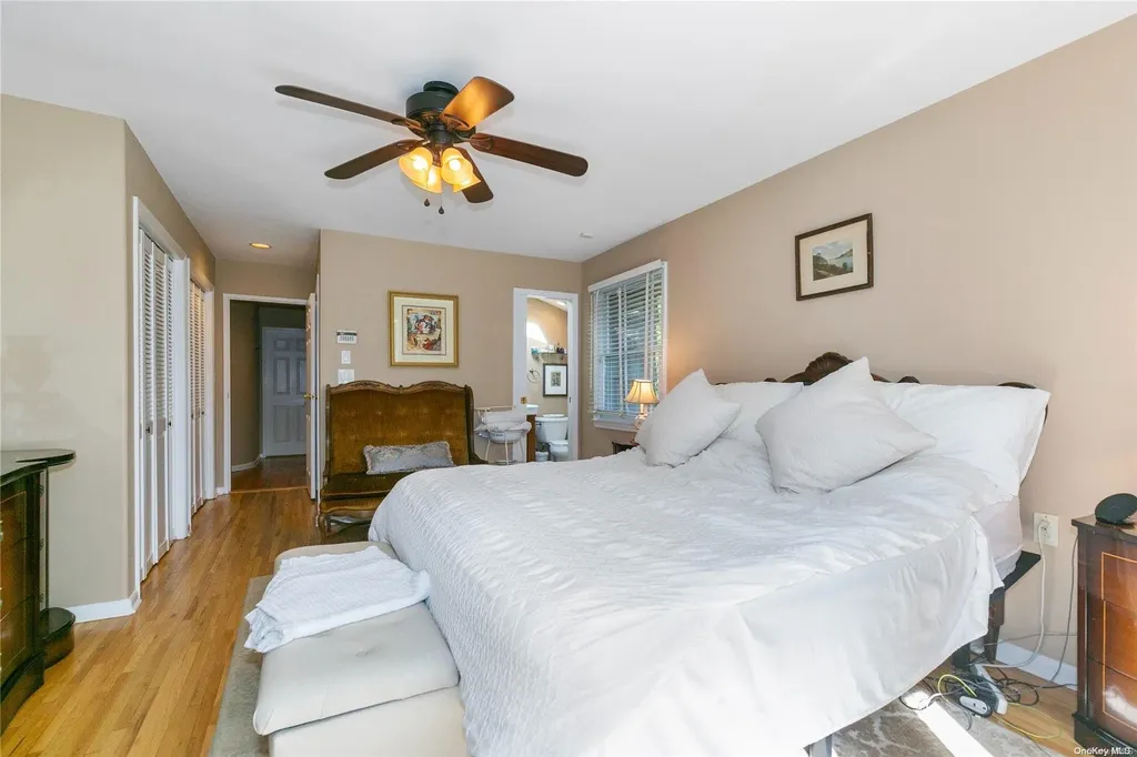 26 Newport Drive Plainview NY 11803
