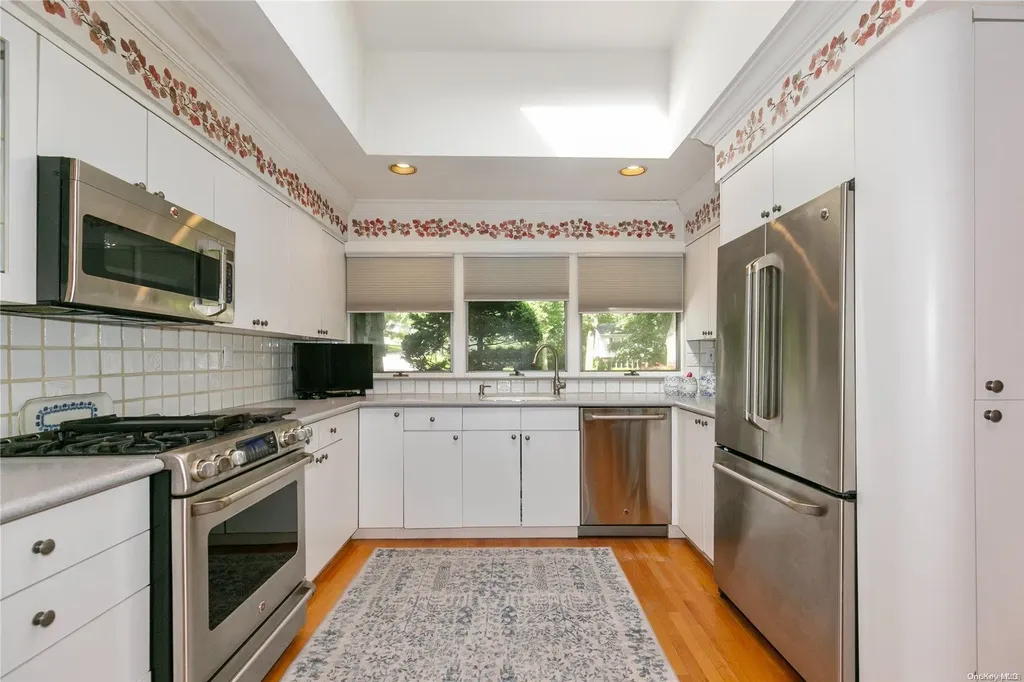26 Newport Drive Plainview NY 11803