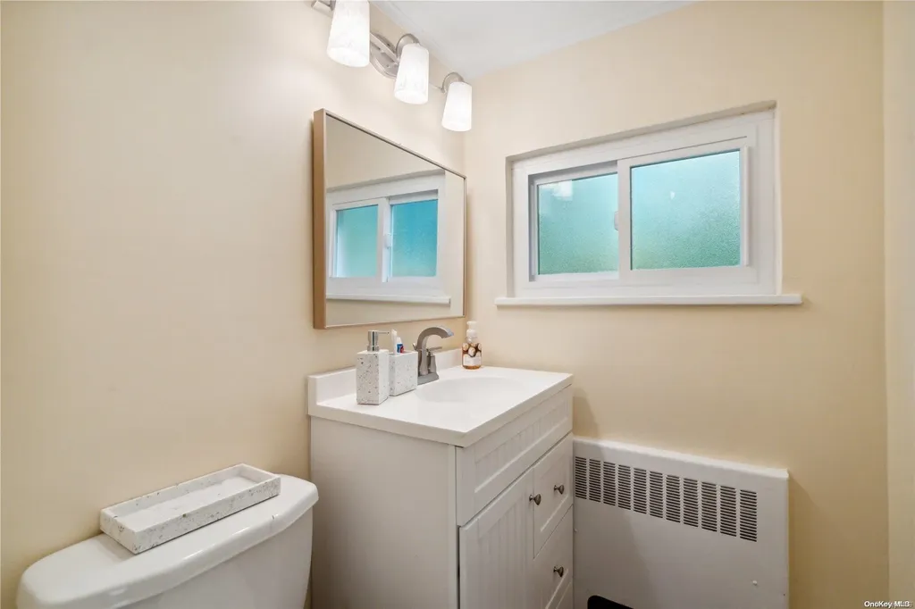 53 Hawxhurst Road Cold Spring Harbor NY 11724
